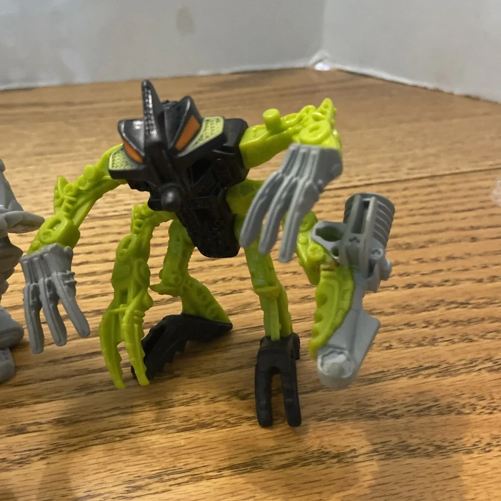2007-2008 McDonald's Lego‎ Bionicle Toy Figures Lot of 4